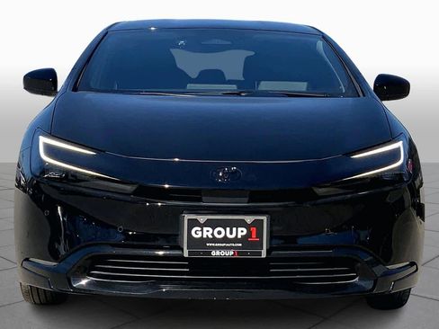 Used 2025 Toyota Prius image 4