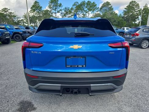 Used 2024 Chevrolet Blazer EV LT AWD/4WD image 5