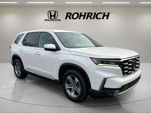 Used 2023 Honda Pilot EX-L image 4