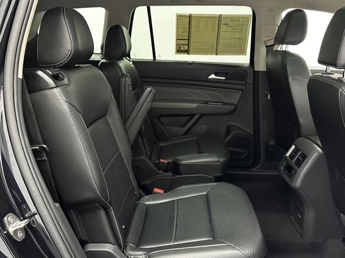 Used 2021 Volkswagen Atlas SE w/ Panoramic Sunroof Package image 35