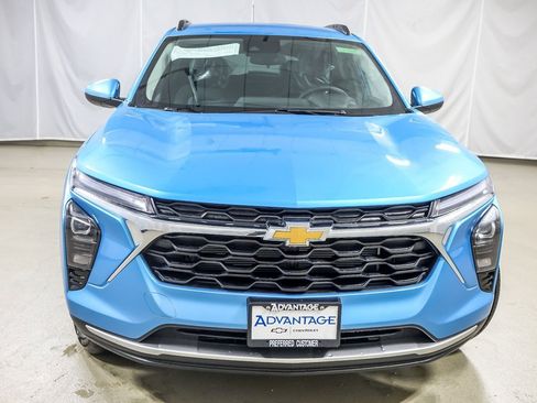 New 2026 Chevrolet Trax LT w/ Driver Confidence Package image 5