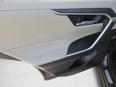 Used 2024 Toyota RAV4 XLE Premium image 11