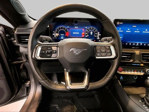 Used 2025 Ford Mustang GT RWD image 6