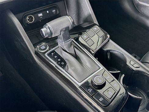 Used 2024 Kia Sportage EX image 17