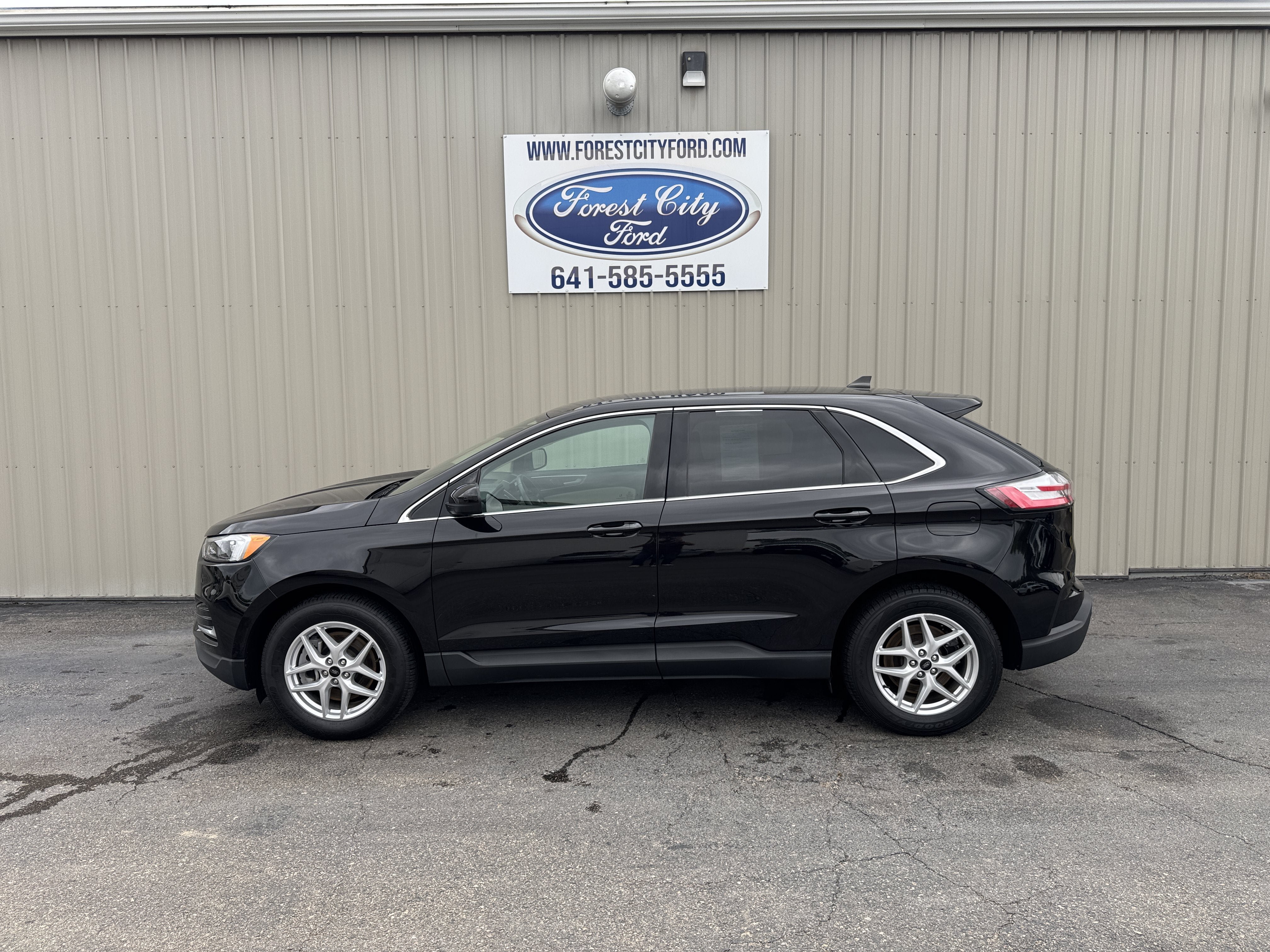 Used 2024 Ford Edge SEL AWD/4WD image 1
