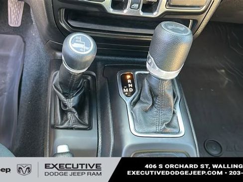 Used 2022 Jeep Wrangler Unlimited Sport w/ Sun And Sound Package AWD/4WD image 19