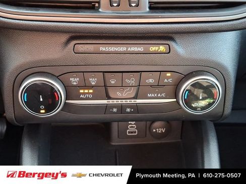 Used 2025 Ford Escape Active AWD/4WD image 18