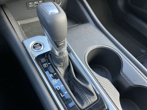 Used 2025 Nissan Altima 2.5 SV image 36