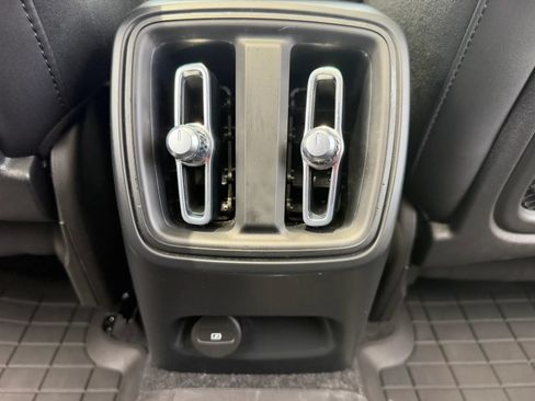 Used 2023 Volvo C40 P8 Recharge Plus w/ Protection Package Premier AWD/4WD image 29