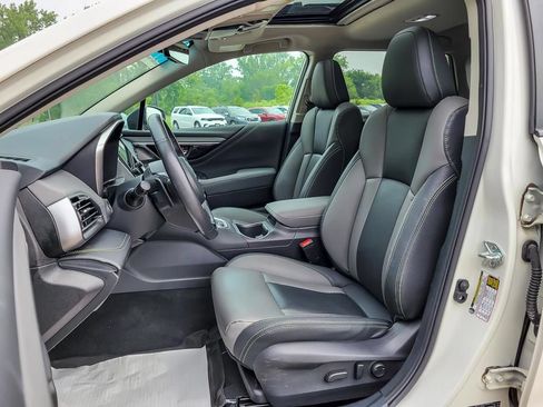 Certified 2024 Subaru Outback Onyx Edition XT AWD/4WD image 8