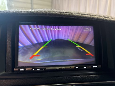 Used 2017 Dodge Grand Caravan SXT image 22