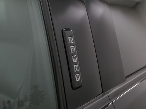 Used 2021 Ford F150 Lariat w/ Max Trailer Tow Package image 14