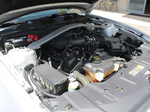 Used 2014 Ford Mustang Premium RWD image 26