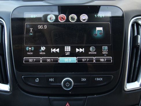 Used 2017 Chevrolet Malibu LT w/ Leather Package FWD image 28