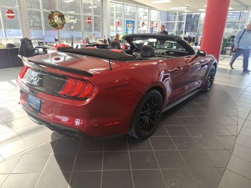 Certified 2022 Ford Mustang GT Premium w/ GT Performance Package image 8