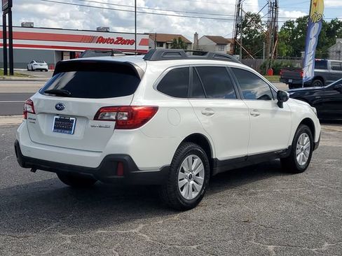 Used 2018 Subaru Outback 2.5i Premium AWD/4WD image 4