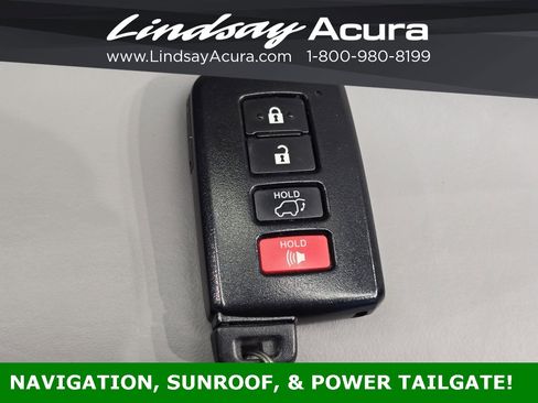 Used 2018 Toyota RAV4 XLE image 21