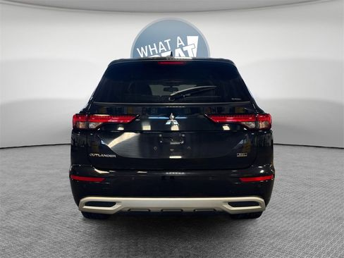Used 2022 Mitsubishi Outlander SEL image 5