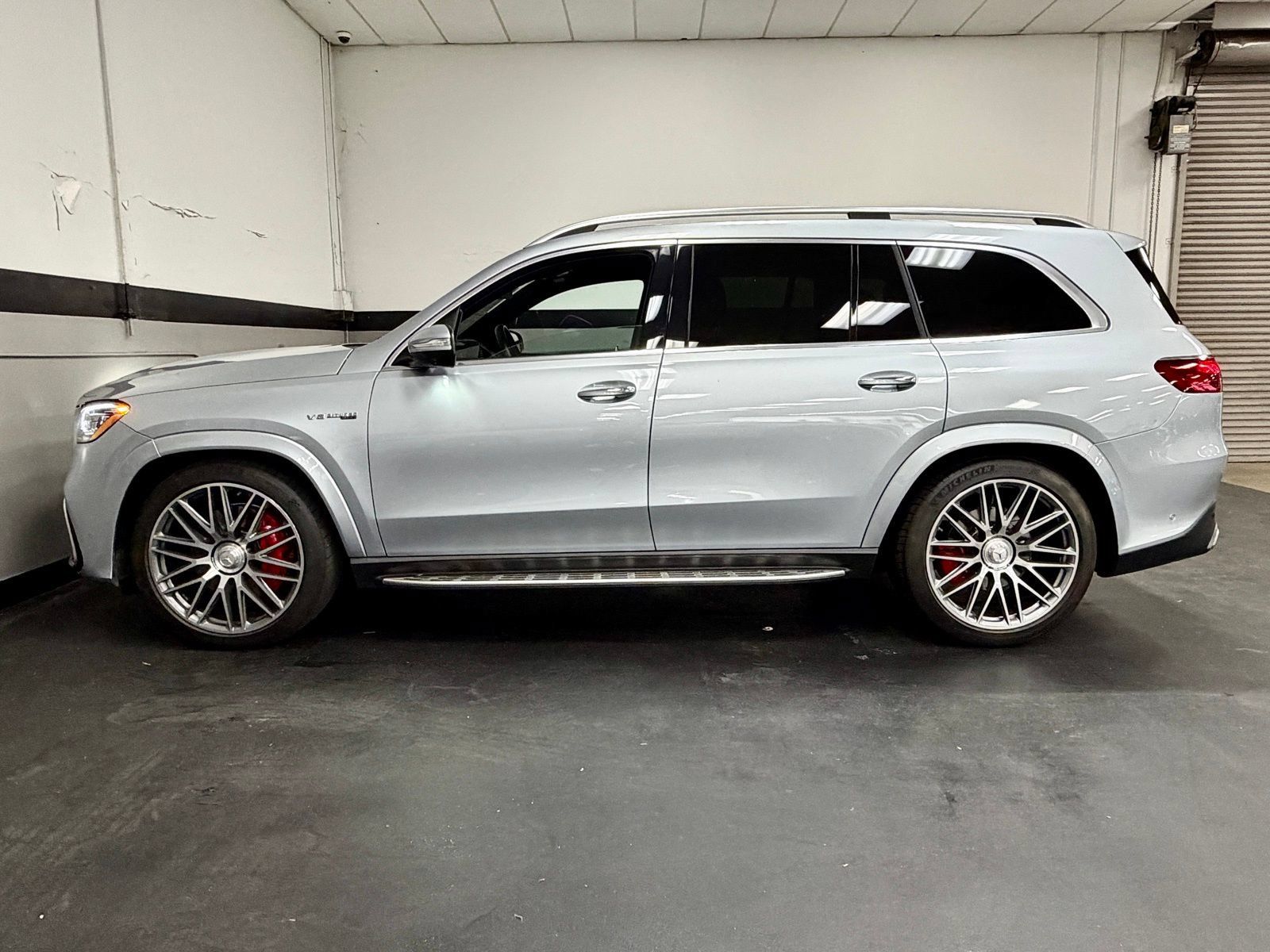 Used 2024 Mercedes-Benz GLS 63 AMG 4MATIC image 9