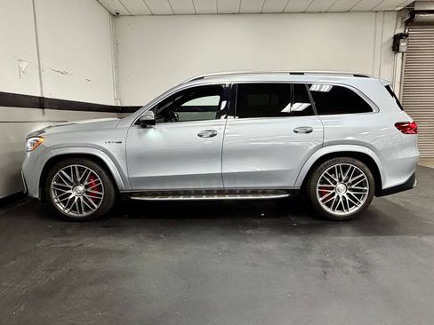 Used 2024 Mercedes-Benz GLS 63 AMG 4MATIC image 9