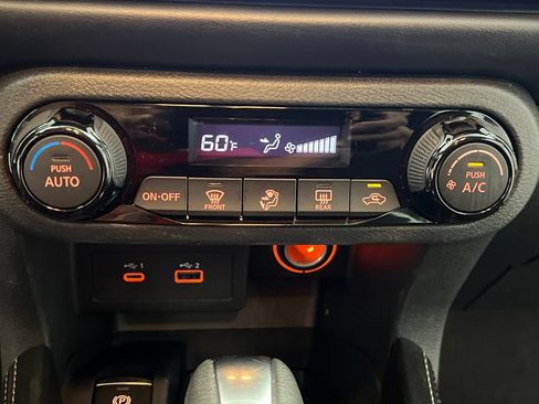 Used 2024 Nissan Kicks SR FWD image 51