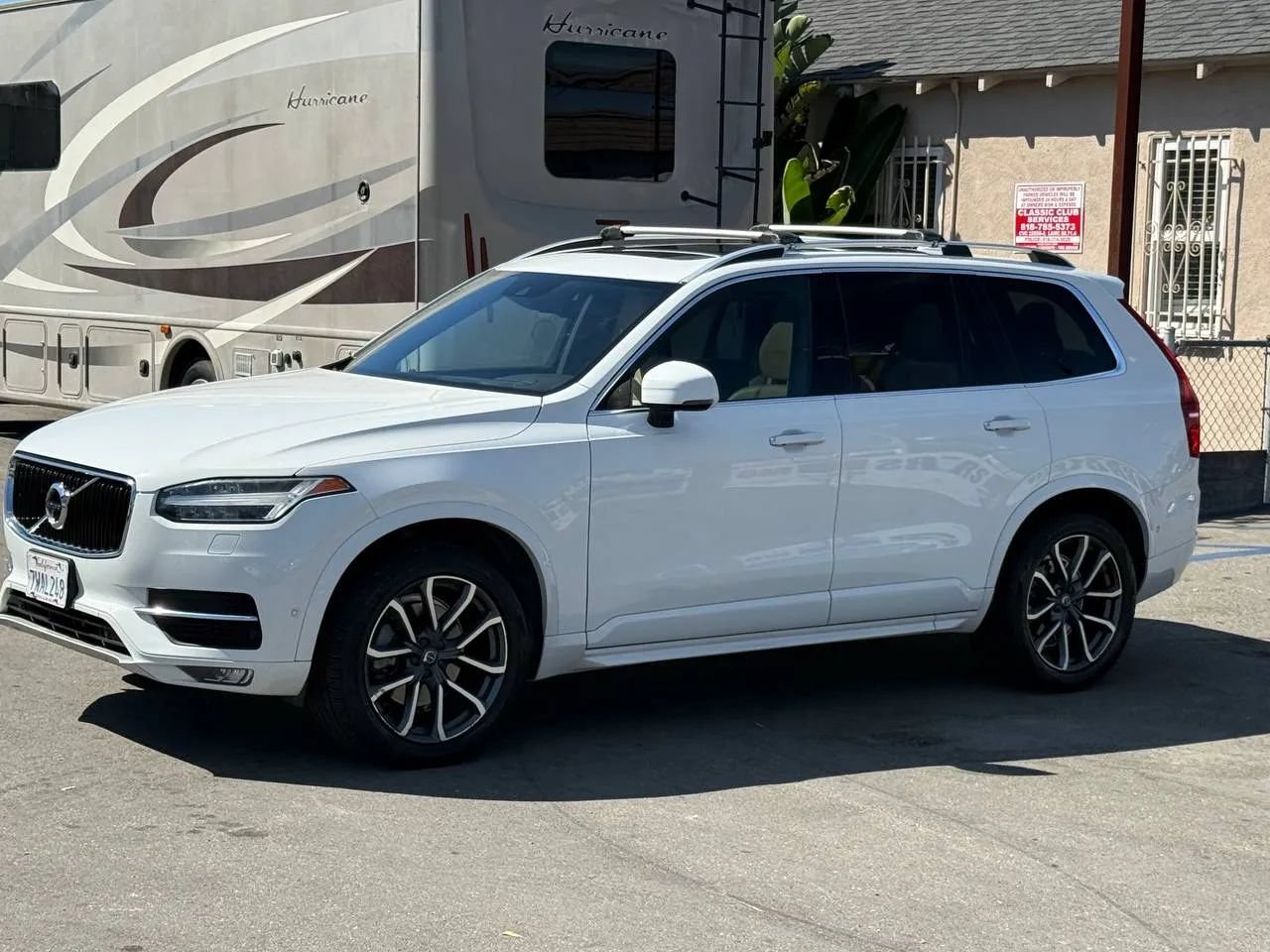Used 2017 Volvo XC90 T6 Momentum w/ Vision Package AWD/4WD image 11