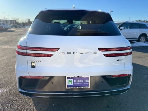 Used 2026 Genesis GV70 2.5T Advanced image 7