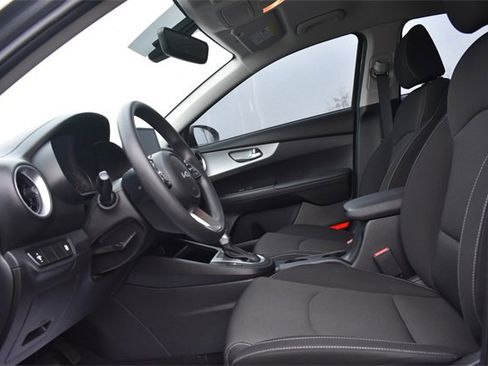 Certified 2023 Kia Forte LXS image 18