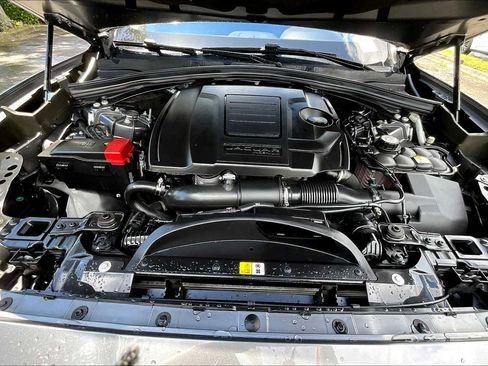 Used 2019 Jaguar F-PACE Premium image 61