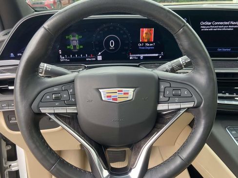 Used 2022 Cadillac Escalade ESV Premium Luxury AWD/4WD image 24