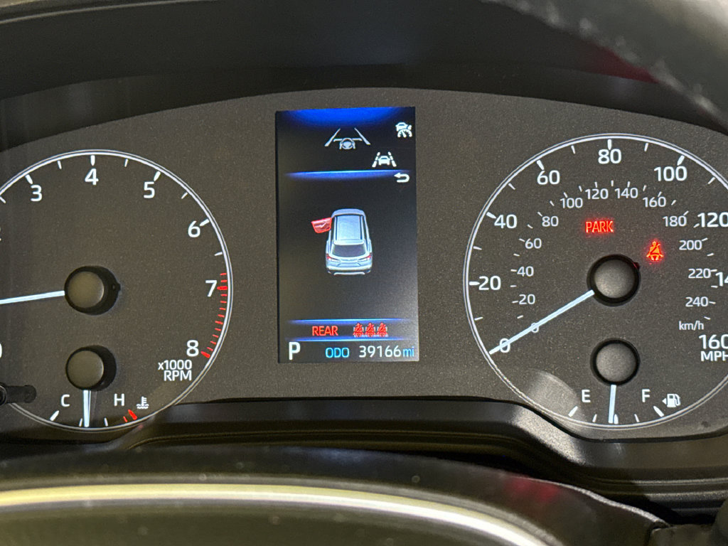 Used 2023 Toyota Corolla Cross LE FWD image 31