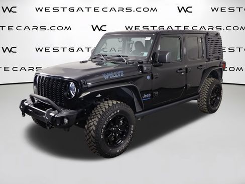 Used 2023 Jeep Wrangler Unlimited w/ Cold Weather Group AWD/4WD image 1