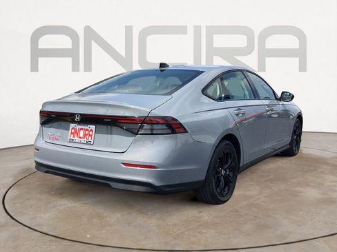 Used 2025 Honda Accord SE image 14