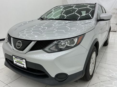 Used 2019 Nissan Rogue Sport S AWD/4WD image 1