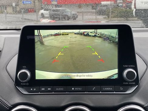 Used 2024 Nissan Sentra SV image 17