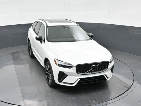 New 2026 Volvo XC60 B5 Plus w/ Protection Package Premier image 21