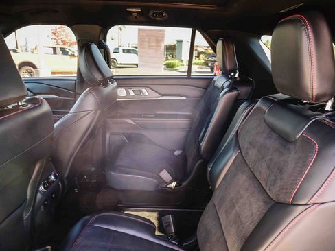 Used 2025 Ford Explorer ST w/ Sun And Sound Package image 17