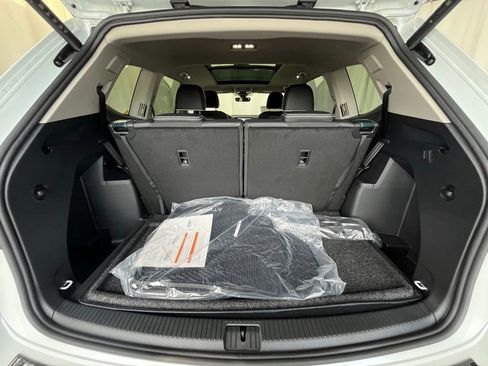 New 2026 Volkswagen Atlas SEL Premium R-Line image 29