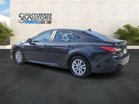 Used 2025 Toyota Camry LE FWD image 3