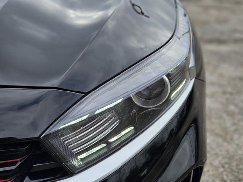 Used 2024 Kia Forte GT-Line image 11