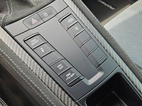 Used 2025 Porsche 718 Cayman GT4 RS RWD image 22