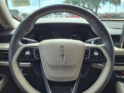Used 2022 Lincoln Aviator Reserve w/ Equipment Group 201A RWD image 21
