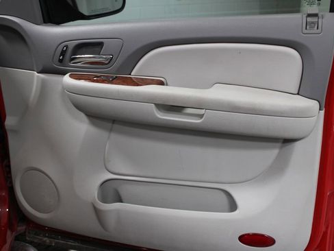 Used 2007 Chevrolet Silverado 1500 LTZ w/ Suspension Package, Off-Road" image 29