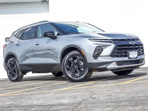 New 2026 Chevrolet Blazer LT w/ Convenience Package image 2