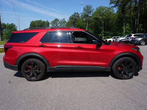 Used 2022 Ford Explorer ST w/ Equipment Group 401A AWD/4WD image 26