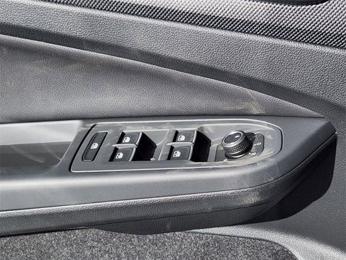 New 2025 Volkswagen GTI SE image 4