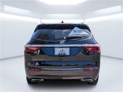 Used 2022 Buick Enclave Premium w/ Surround and Sites Package FWD image 4