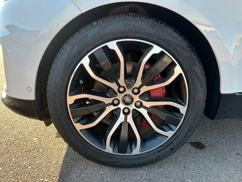 Used 2021 Land Rover Range Rover Sport HSE Silver Edition image 41