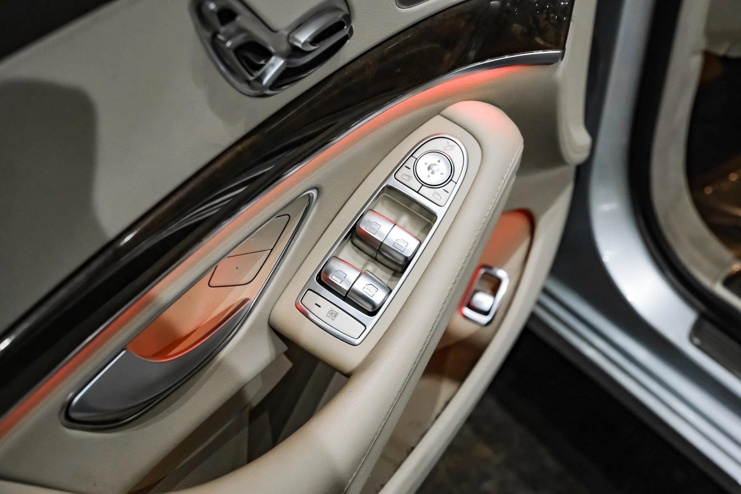 Used 2019 Mercedes-Benz S 450 Sedan image 39