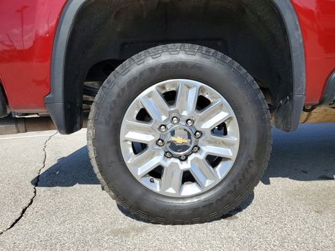 Used 2024 Chevrolet Silverado 2500 High Country w/ High Country Premium Package image 9